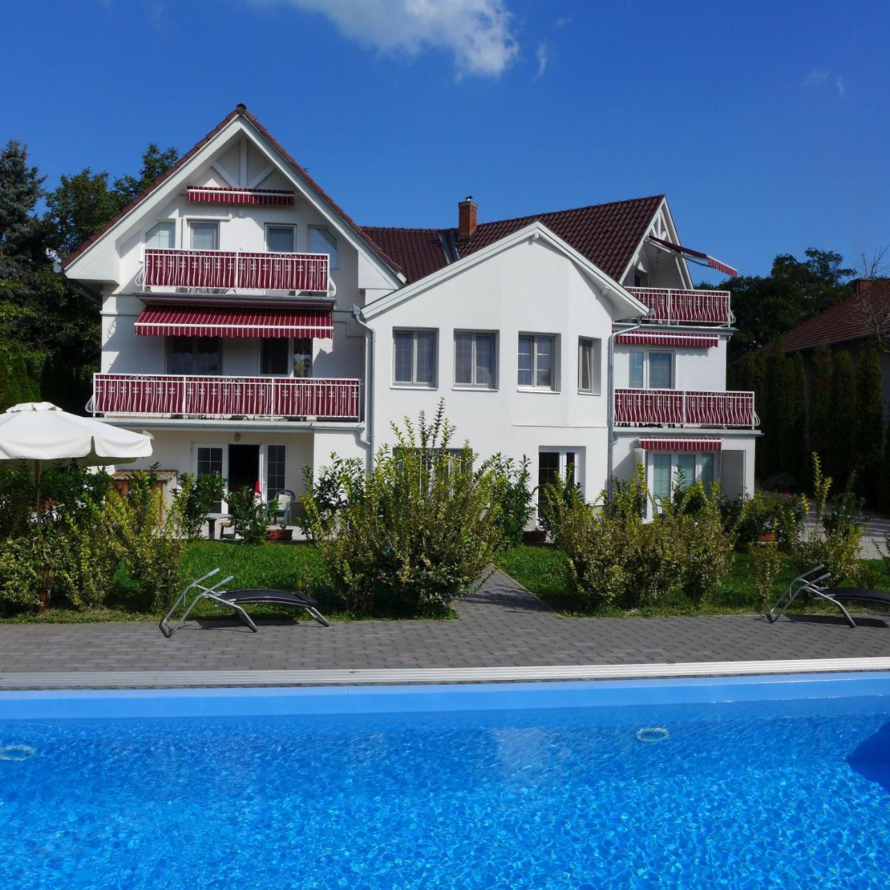 Villa Astoria Балатондьёрёк Экстерьер фото